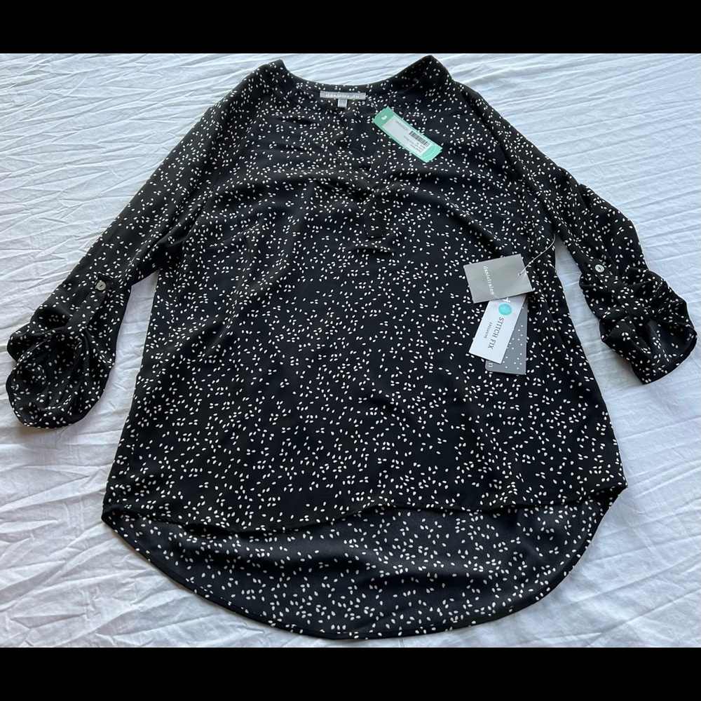 Daniel Rainn blouse, never worn still has tags, size medium